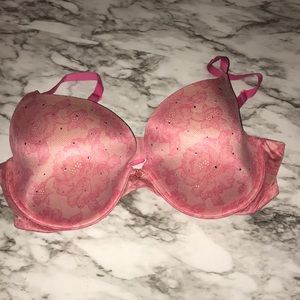 Victoria Secret:Lined Demi wired non push-up bra